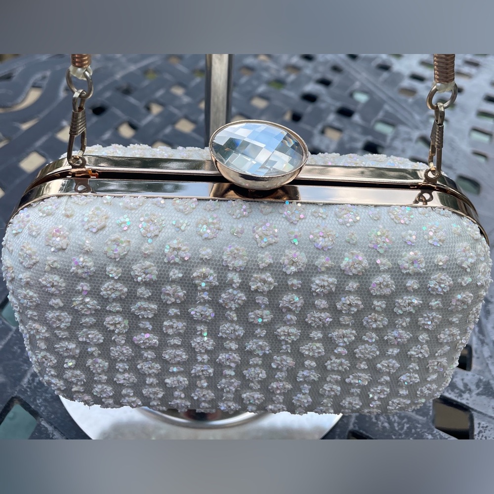 NWOT Charming Charlie White and Gold Clutch